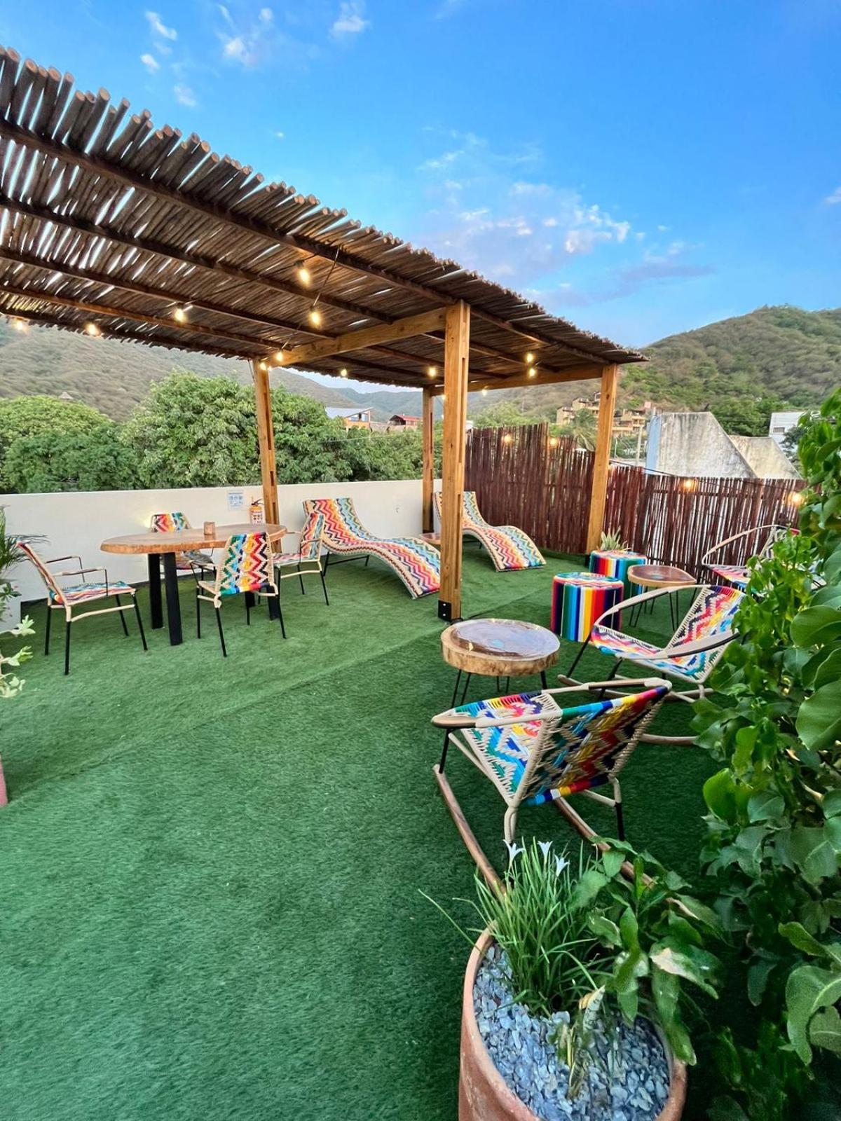 Ocean Lovers Hostel & Apartments Taganga Bagian luar foto